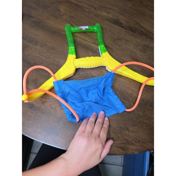 Bunch O Balloons Tropical Party Slingshot - Picture 9 of 16